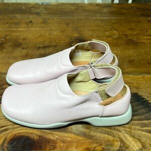 EUC Compagnucci Pink leather Girls shoes size 31 US‎ size 13